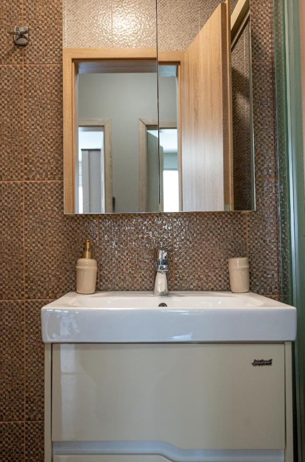 Elegant Spotless Apartment In Sofia Center Экстерьер фото